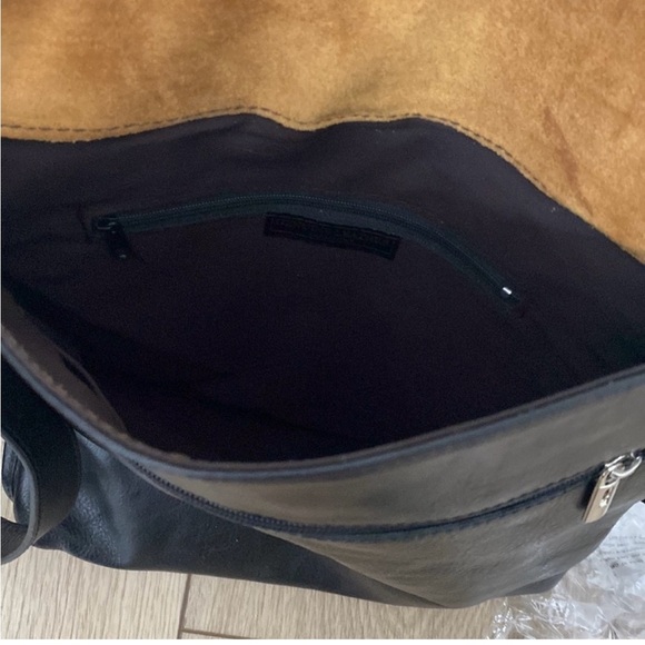 VERA PELLE Black Leather Crossbody Purse Bag - Picture 6 of 8